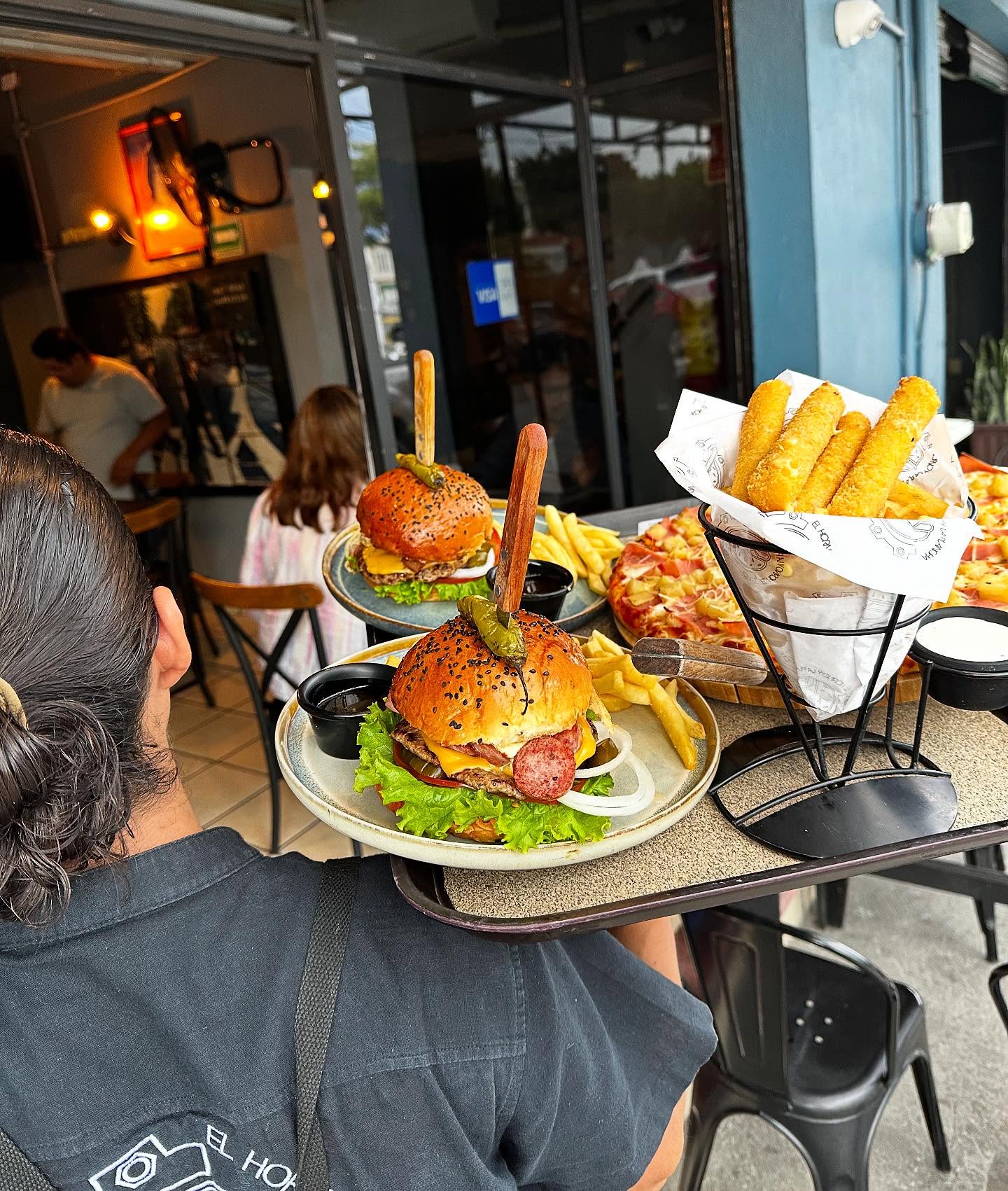 Hamburguesa con aro de cebolla